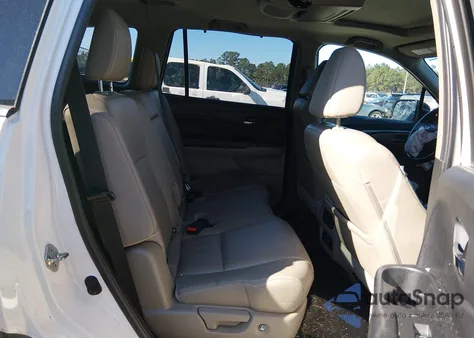 2019 Honda Pilot Ex-L z USA, uszkodzony, nr VIN 5FNYF5H41KB022387